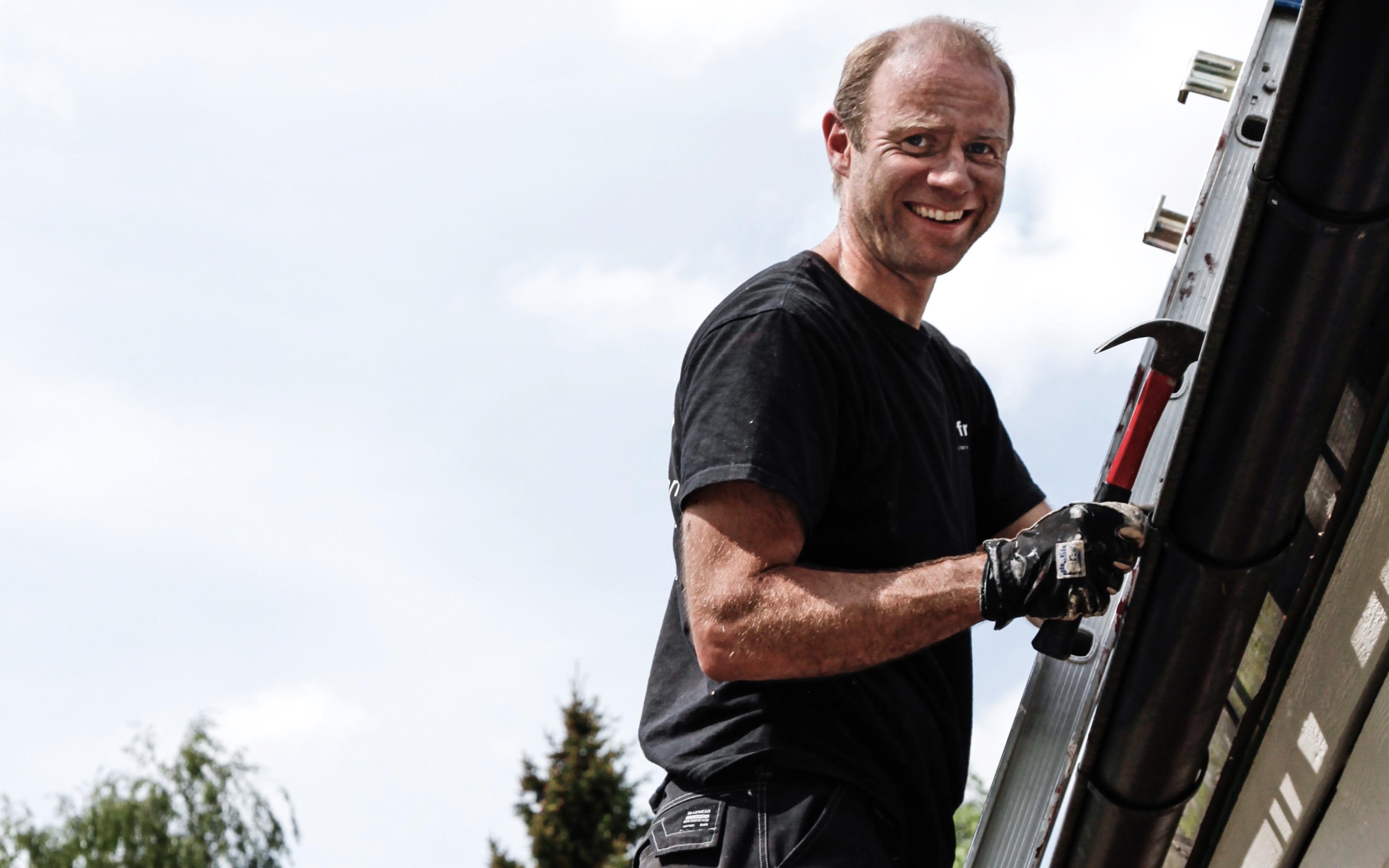 Hantverkare på stege